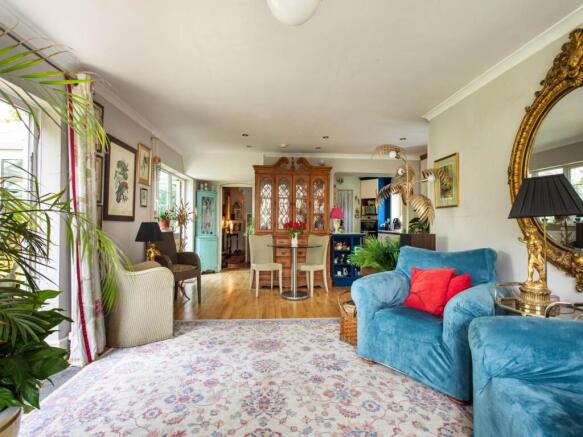 LIVING ROOM 2