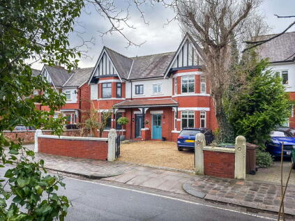 Beech Grove, Southport, PR9 7EE