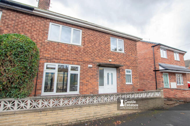 3 bedroom Semi Detached for rent