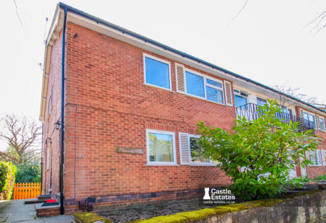 2 Bedroom Maisonette for sale