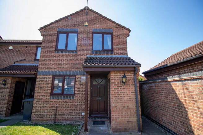 2 bedroom End Terrace for rent