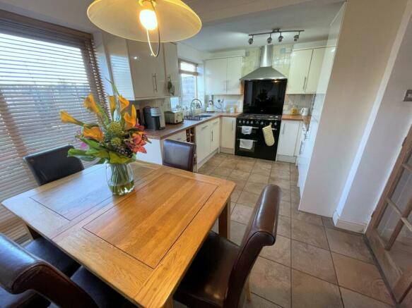 Kitchen/Dining Room