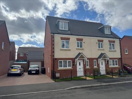 Campus Drive, Scholars Green, NN2 7FX