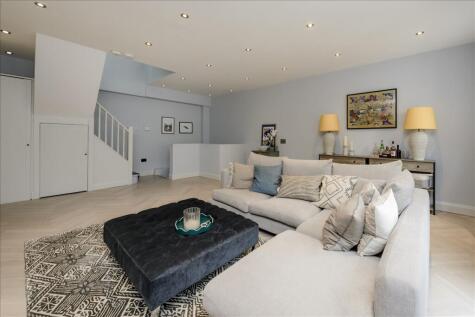 Devonport Mews, Shepherd's Bush W12