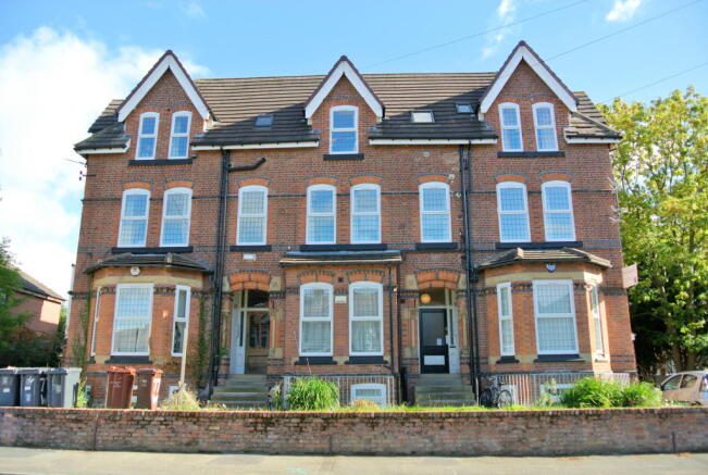 Flat 6  77 Wellington Road