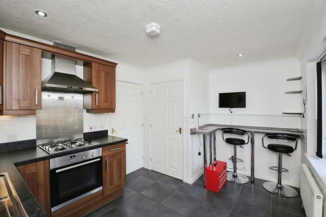 Kitchen / Breakfast Room