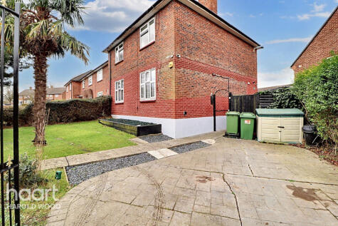 Sedgefield Crescent, Harold Hill