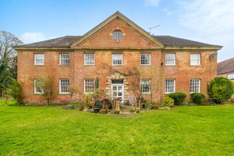 Strensham Court Mews, Strensham, Worcester, WR8