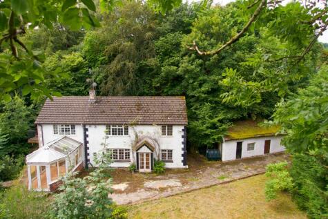Corwen - 5 bedroom country house for sale