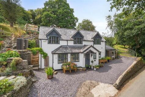 Glyn Ceiriog, LL20 7AA.