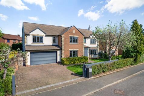 Oakwood Lane, Bowdon, WA14