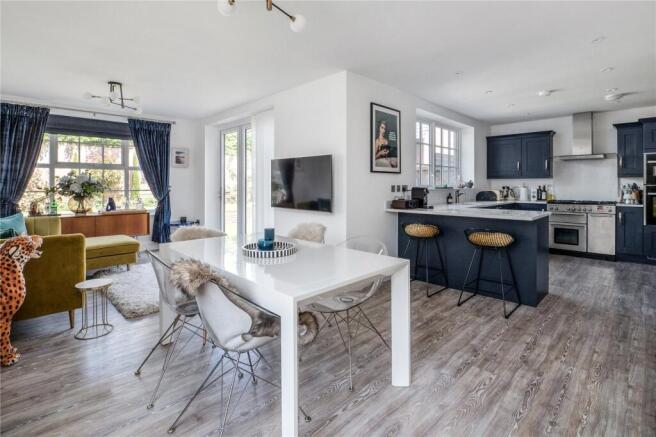 Livingdining Kitchen