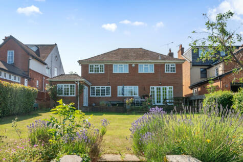 Victoria Road, Wargrave, Reading, Berkshire, RG10