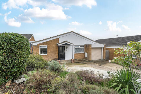 Wessex Gardens, Twyford, Reading, Berkshire, RG10