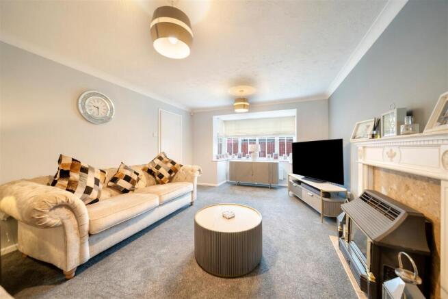 44 Cherryblossom Close-33.jpg