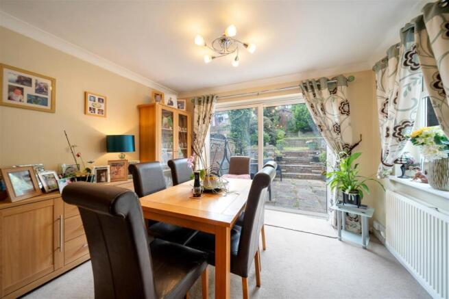 3 Hale Close-30.jpg