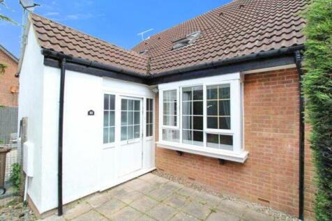 Shingle Close, Luton, LU3