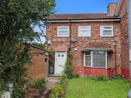 Station Green, Ellesmere Port, CH66