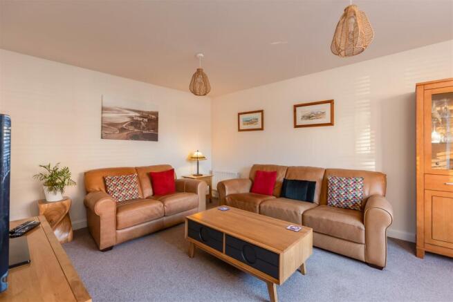 Derwent Road 85 Sitting Room-3.jpg