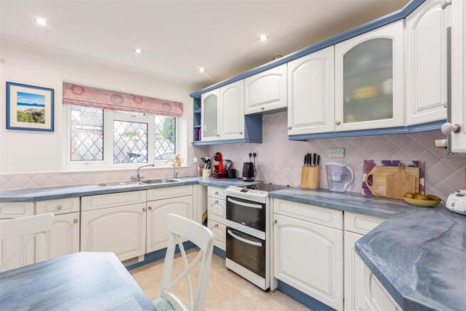 Meadow Road 15 Kitchen-1.jpg