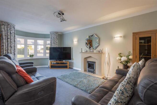 Three Gables Sitting Room-1.jpg