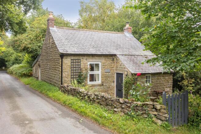 Wayside Cottage External-1.jpg