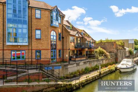 High Street, Brentford