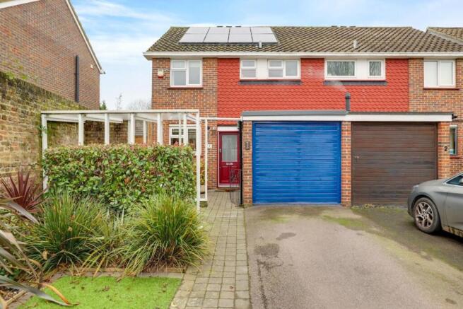 15-6135JHPropWorld - 1 Gable Court - 43-medium.jpg
