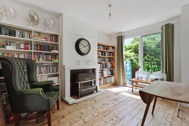 14-6e71JHPropWorld - 62 Datchet Road - 42 (1)-medi
