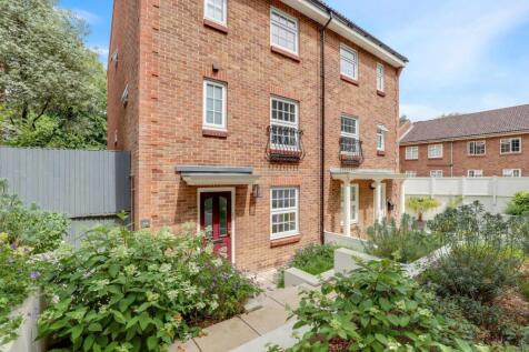 Crystal Palace Park Road, London