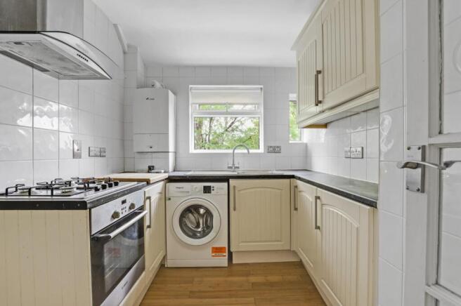 12-874aJHPropWorld - 18 Fountain Court - 34.jpg