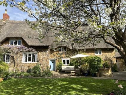 High Street, Byfield, Daventry, Northamptonshire, NN11