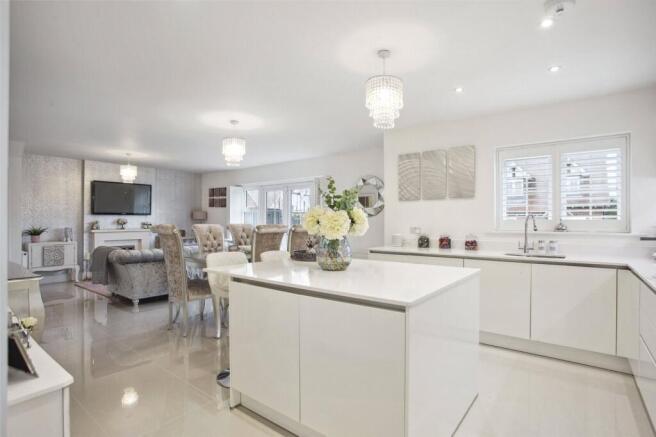 Kitchen/Dining