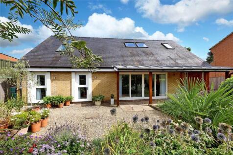 Station Road, Beaconsfield, Buckinghamshire, HP9