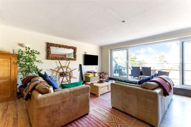 Sitting/Dining Room