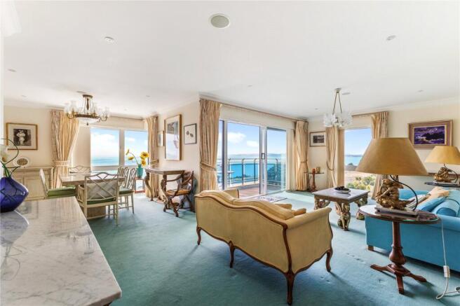 Living/Dining Room