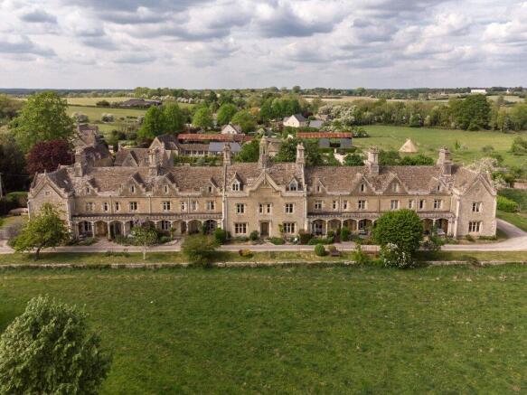 Edwards College