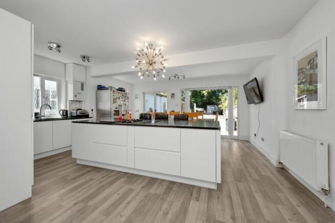 Kitchen/Dining Room