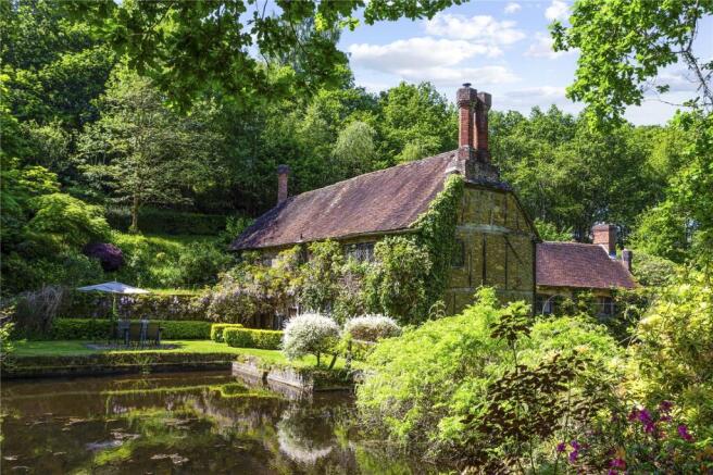 Spectacular Setting