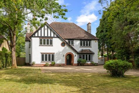 Shortheath Road, Farnham, Surrey, GU9