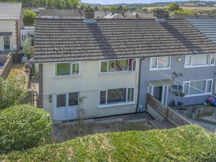 Elm Close, Llanmartin