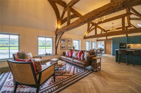 Thameside, Henley-on-Thames, Oxfordshire, RG9