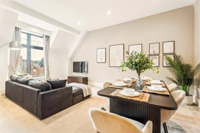 Sitting/Dining Room