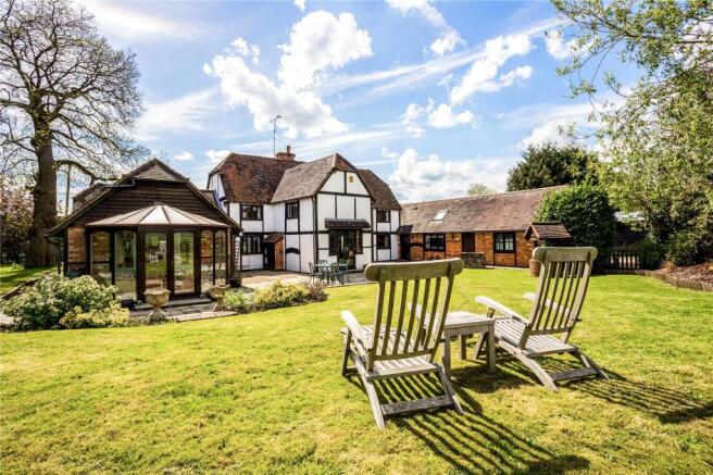 4 Bedroom Detached House For Sale In Blounts Court Road Peppard
