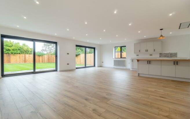 Kitchen/Living Area