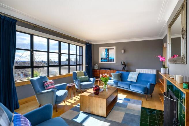 Sitting/Dining Room