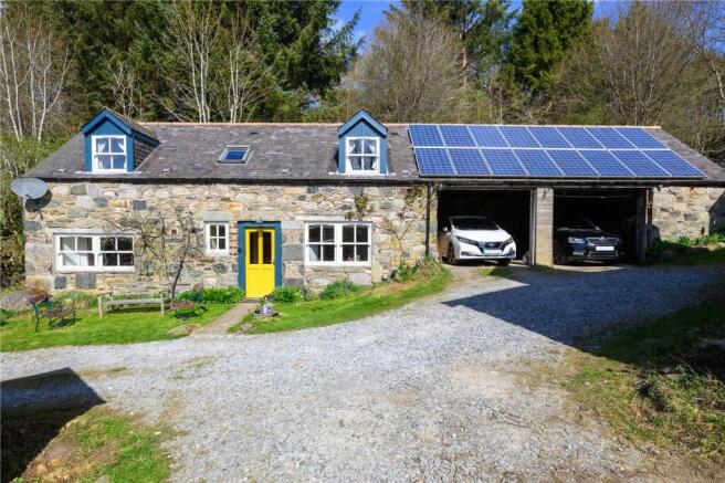 Camnacar Cottage