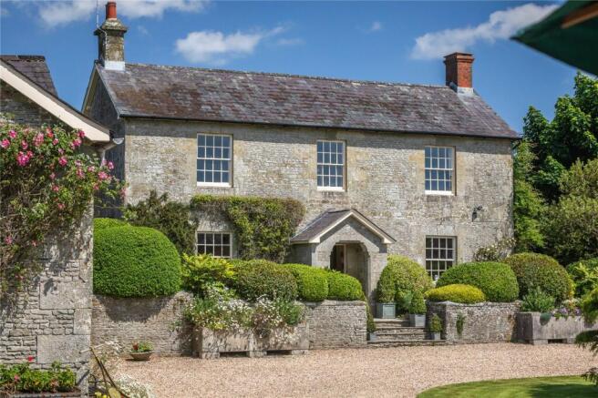 Pretty Farmhouse