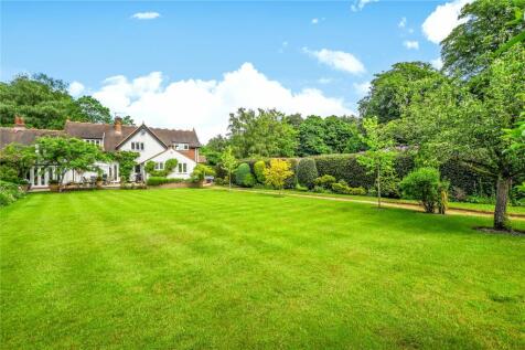 College Ride, Bagshot, Surrey, GU19