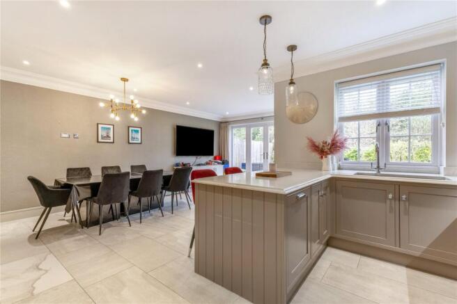 Kitchen/Dining Area